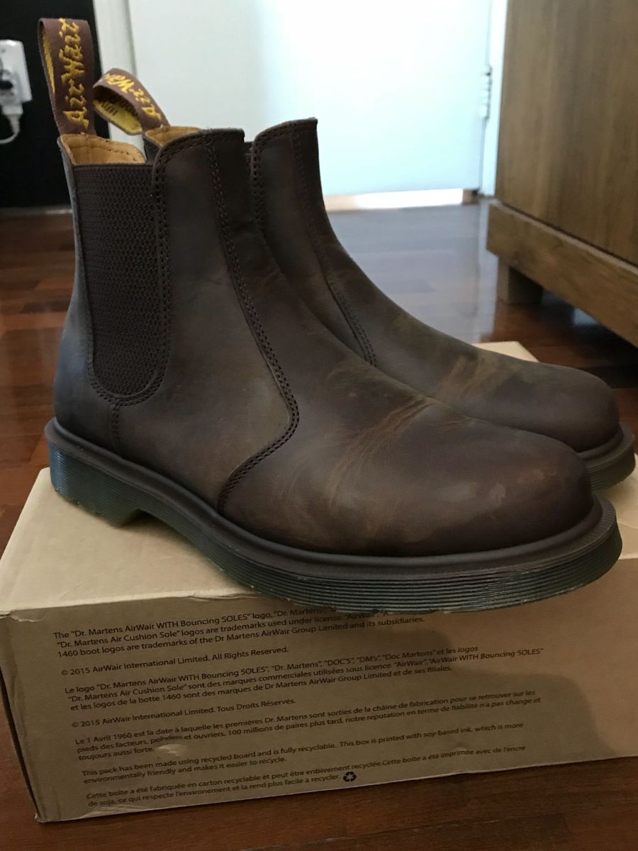 bota chelsea dr martens