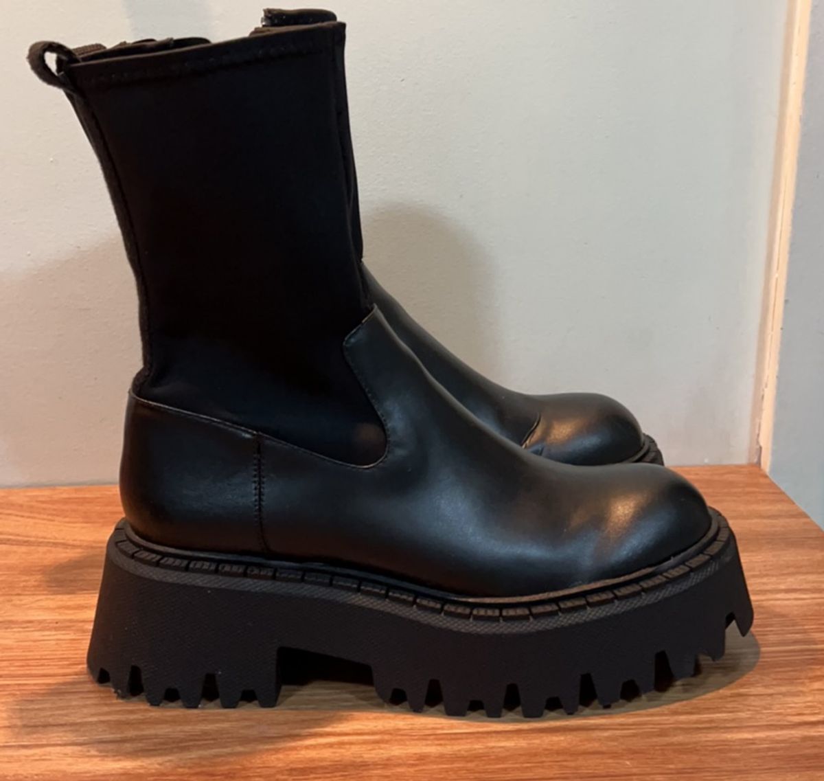 Bota cheap tratorada zara