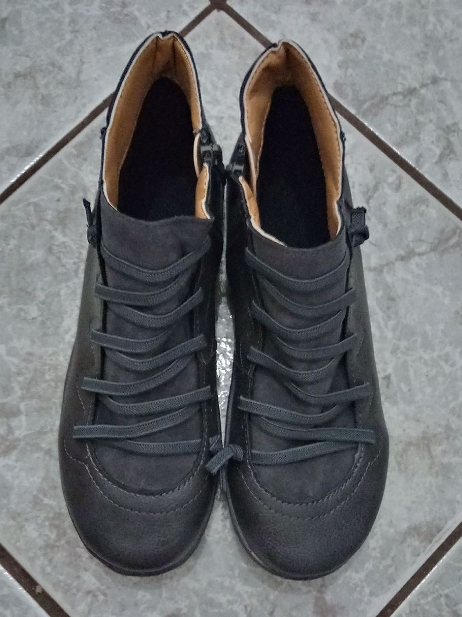 bota cinza cano curto