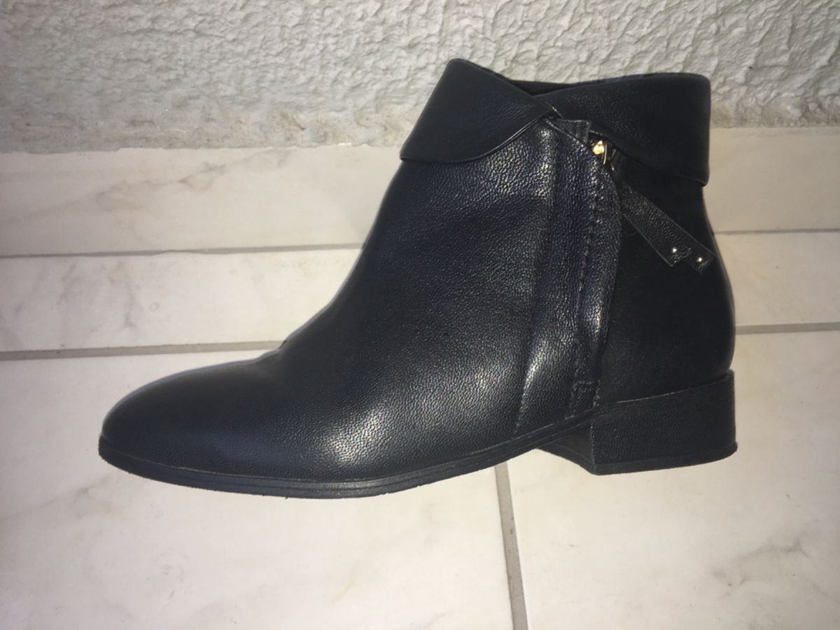 bota couro malha preto arezzo