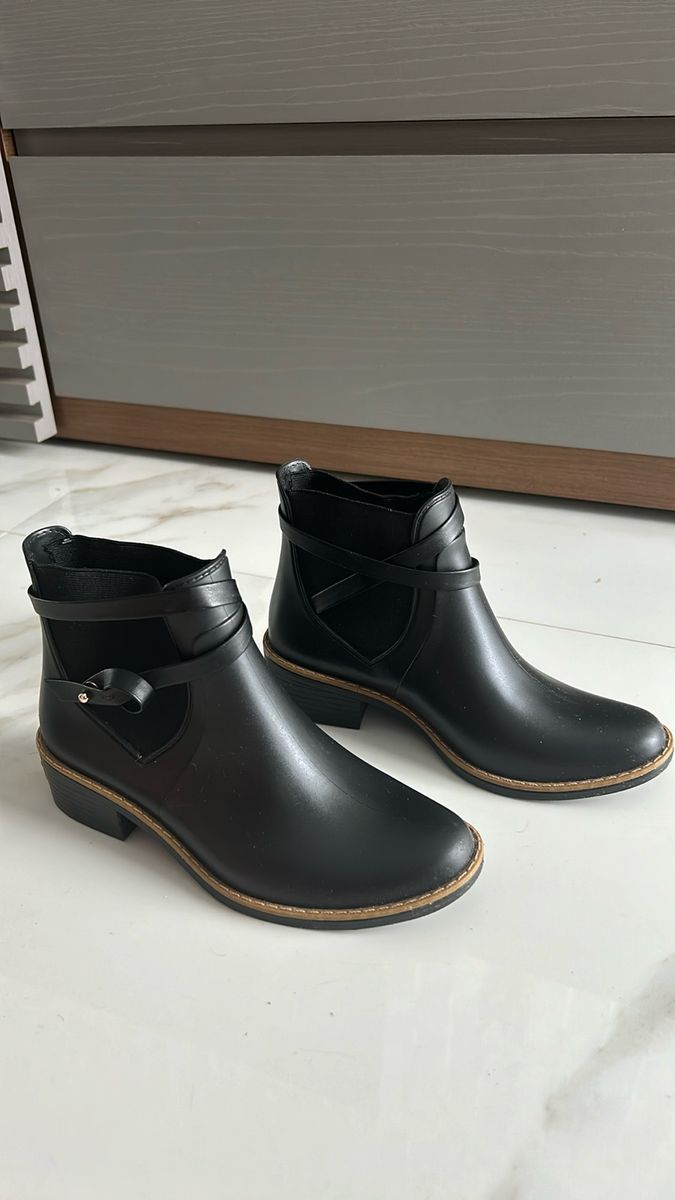 Bota Colcci Cano Curto 33 34 Bota Feminina Colcci Usado
