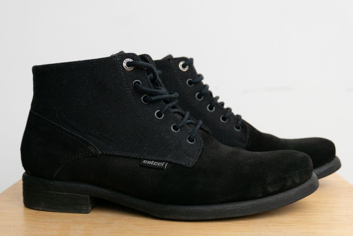 bota masculina colcci