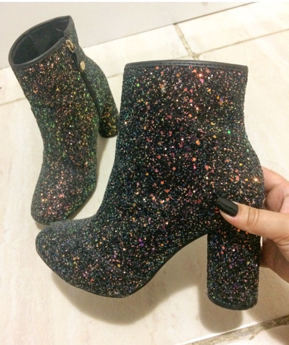 bota vizzano com glitter