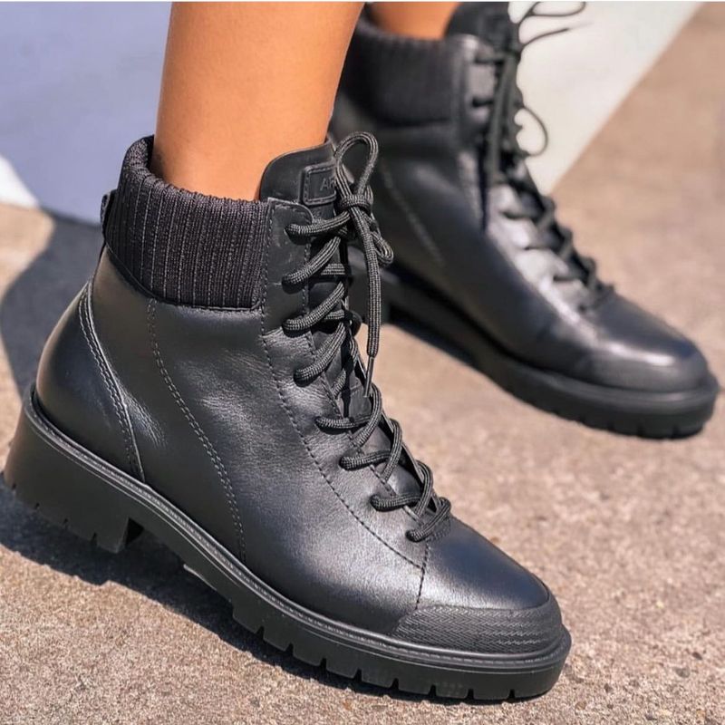 Bota Coturno Arezzo Couro Leg timo Tratorado Desejo Inverno 2023 Preto Bota Feminina Arezzo Nunca Usado 88725999 enjoei