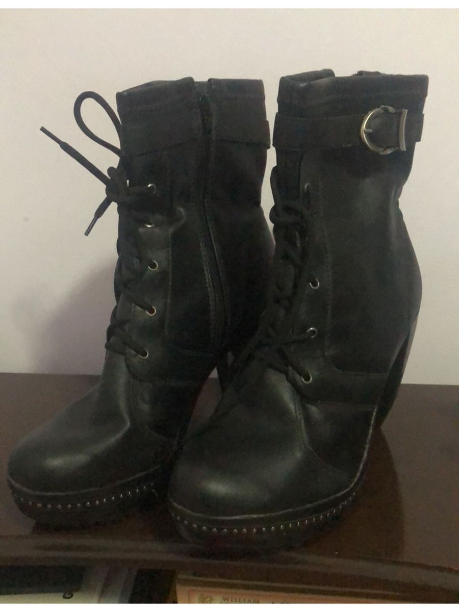 bota coturno feminina tamanho 40