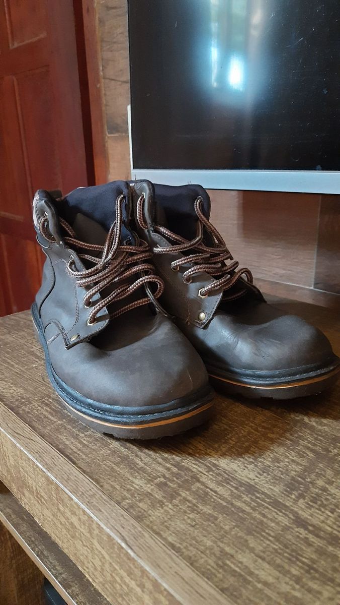 Bota Preta Coturno Cadarço Marculina Impermeável Tam 41 Bota