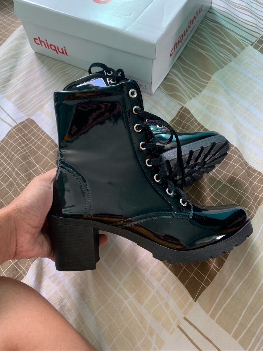 bota chiquiteira preta