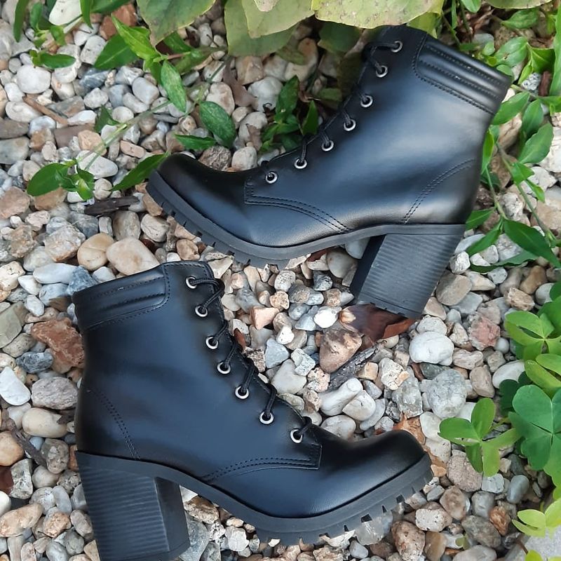 Coturno/Bota Sapato da Corte 35, Bota Feminina Sapato Da Corte Usado  96262822