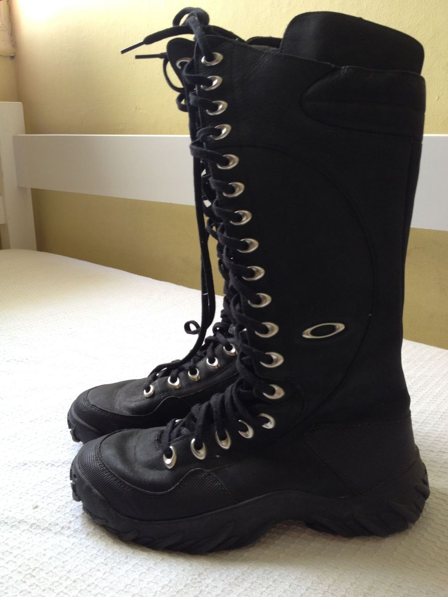 bota da oakley feminina