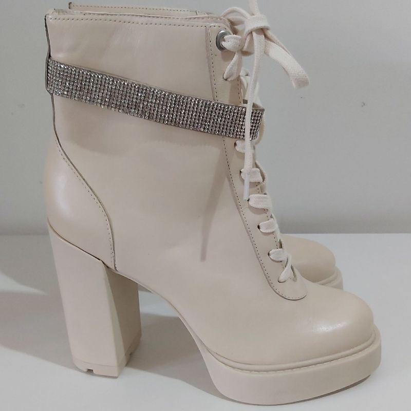 Bota Coturno Off white Couro Salto Alto Strass Arezzo Bota Feminina Arezzo Nunca Usado 96445741 enjoei