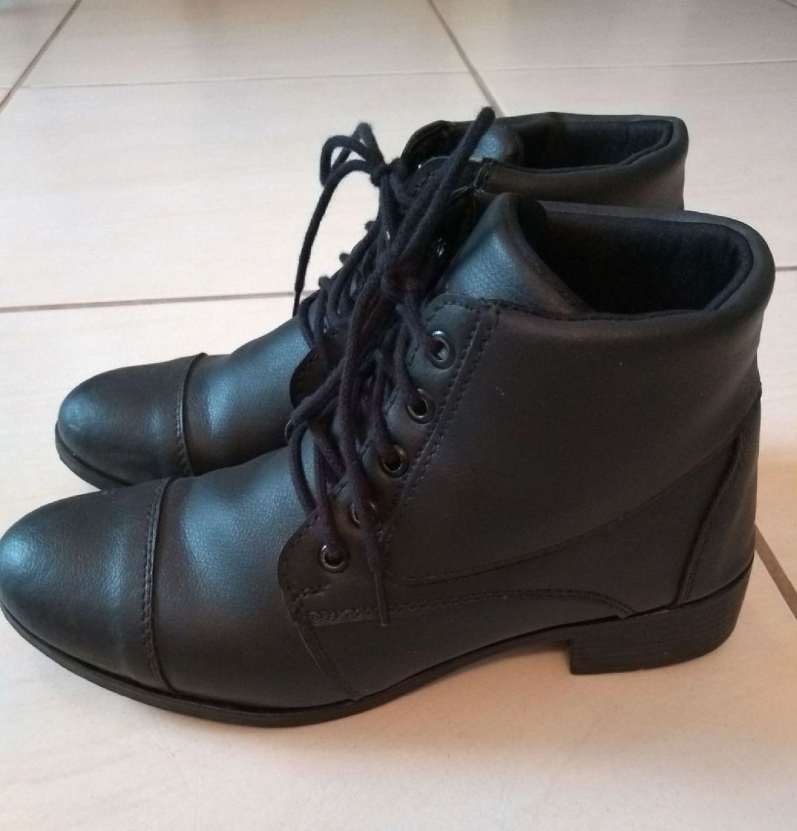 bota salazari feminina