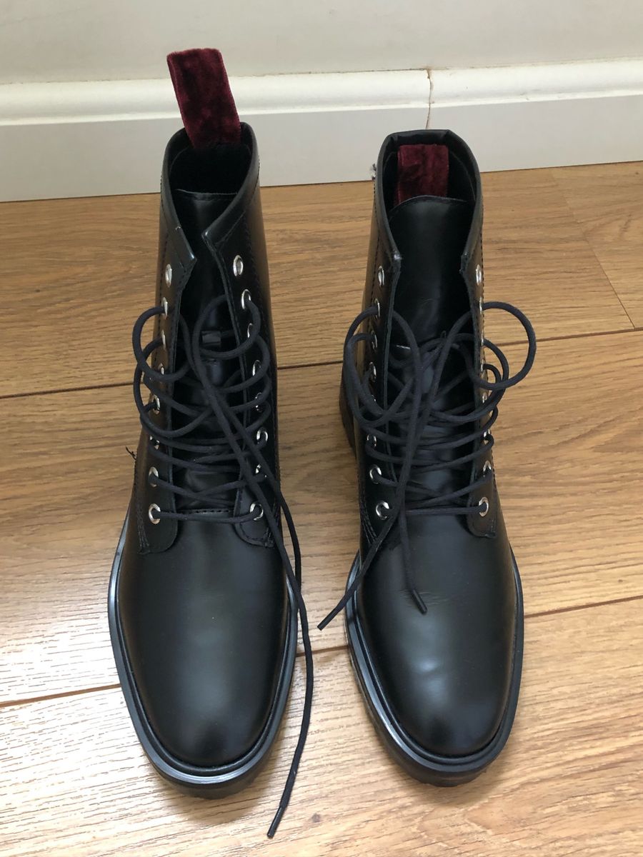 schutz coturno