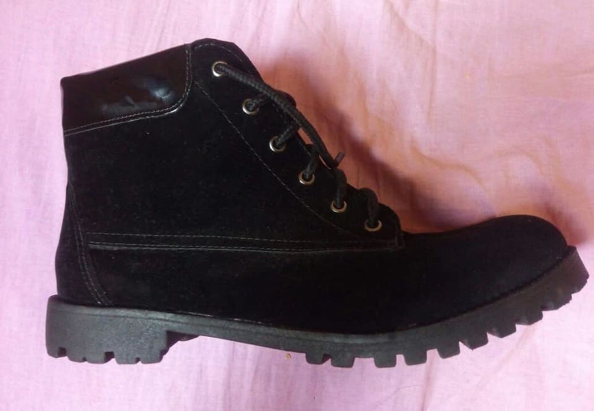 bota coturno feminina dafiti