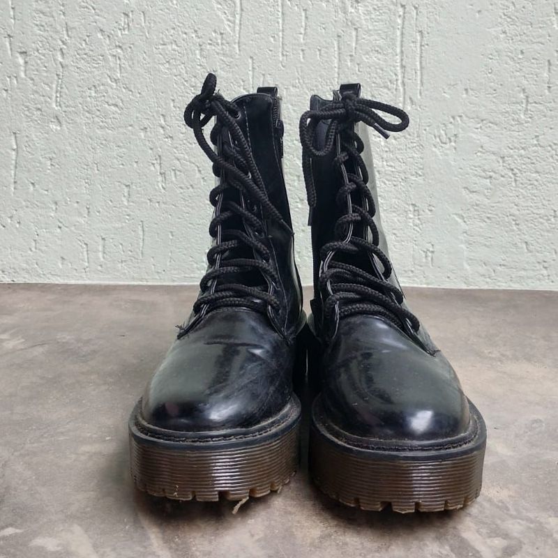 Bota coturno feminina store riachuelo