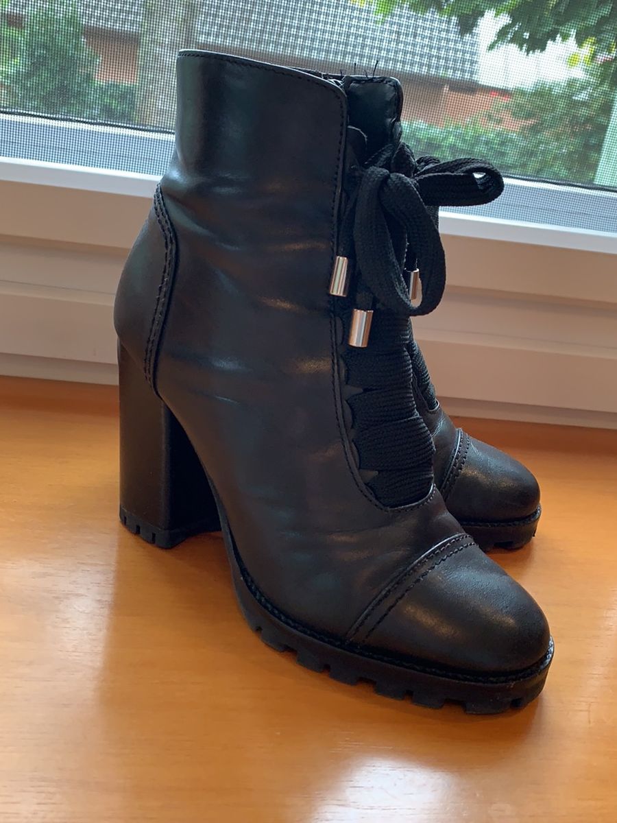 botas tratoradas arezzo