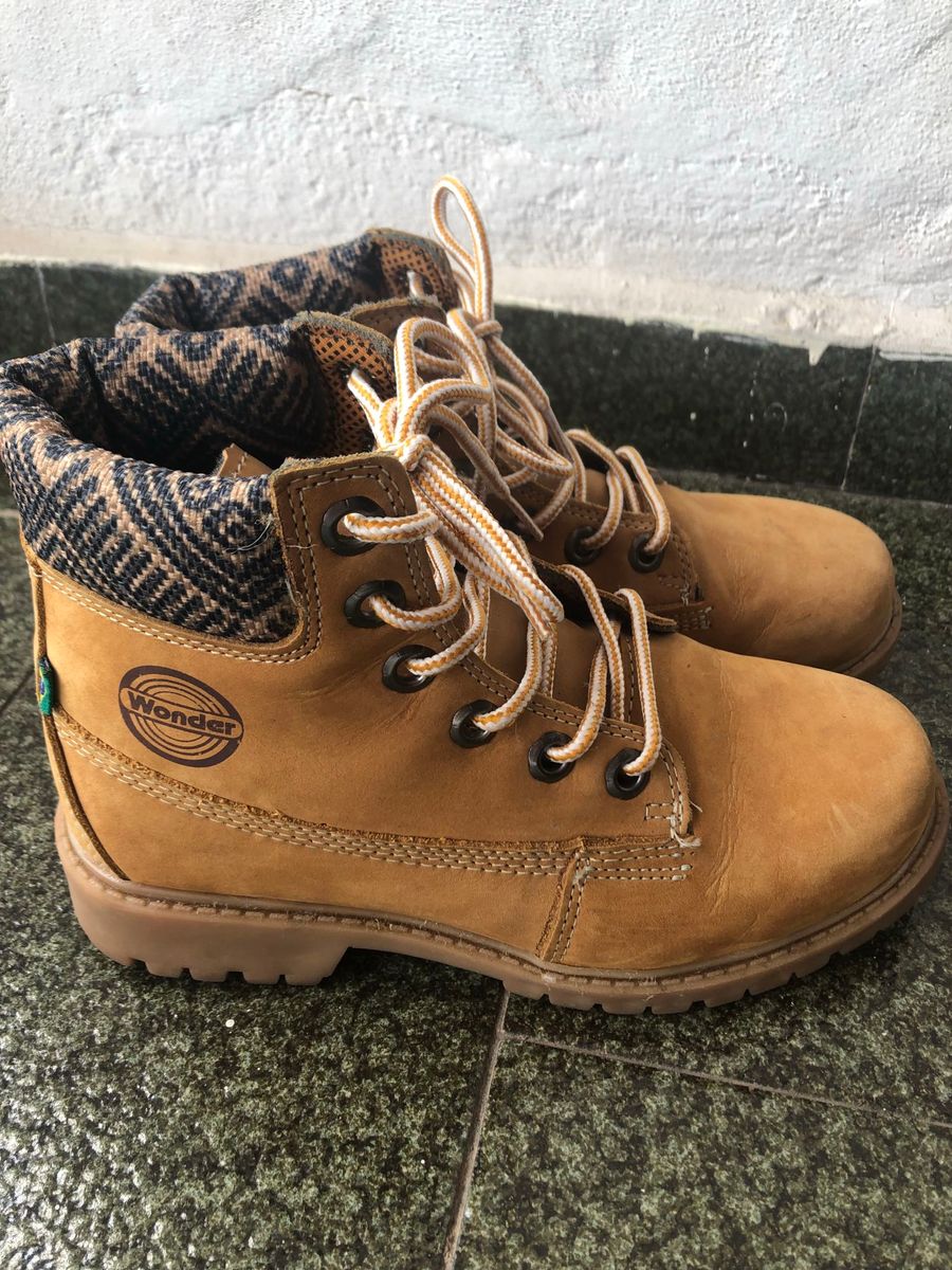 bota wonder feminina
