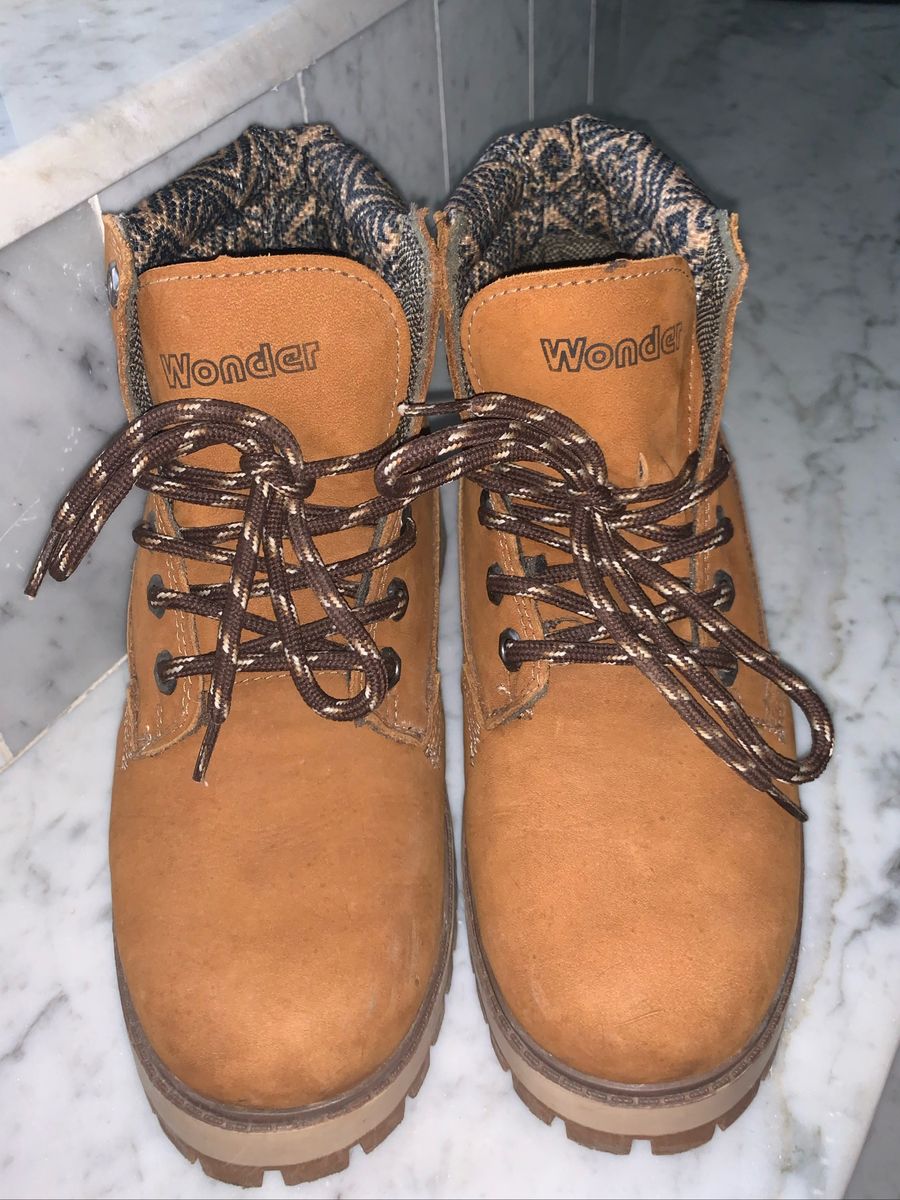 bota wonder feminina