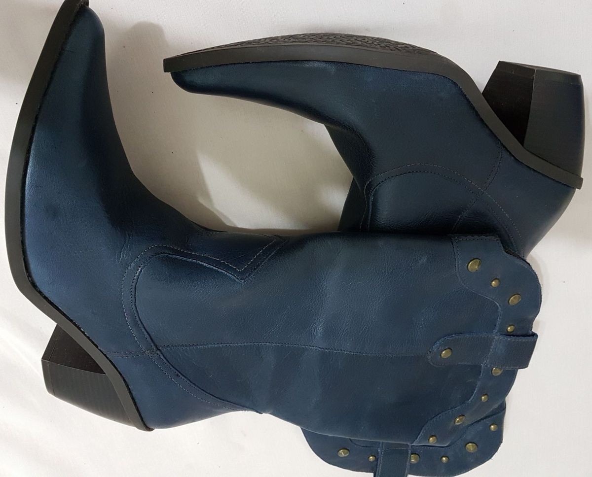 bota country azul