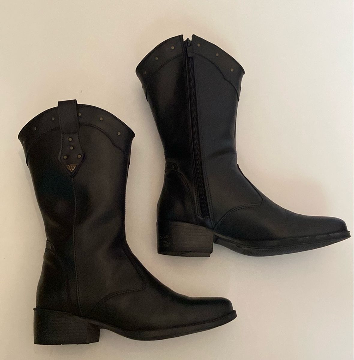 Bota mega boots store feminina