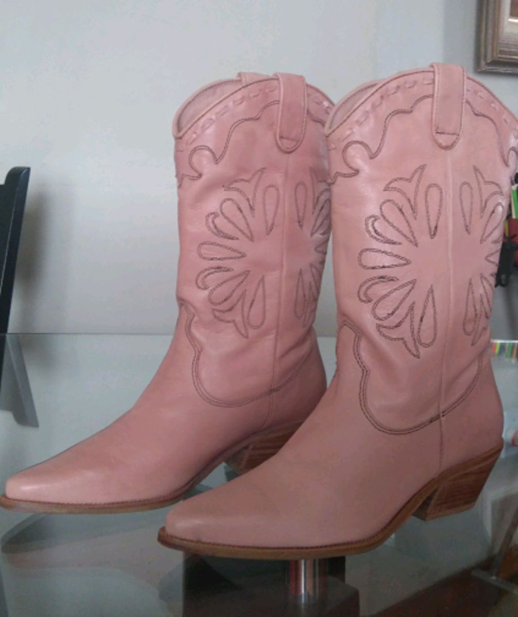 bota country rosa