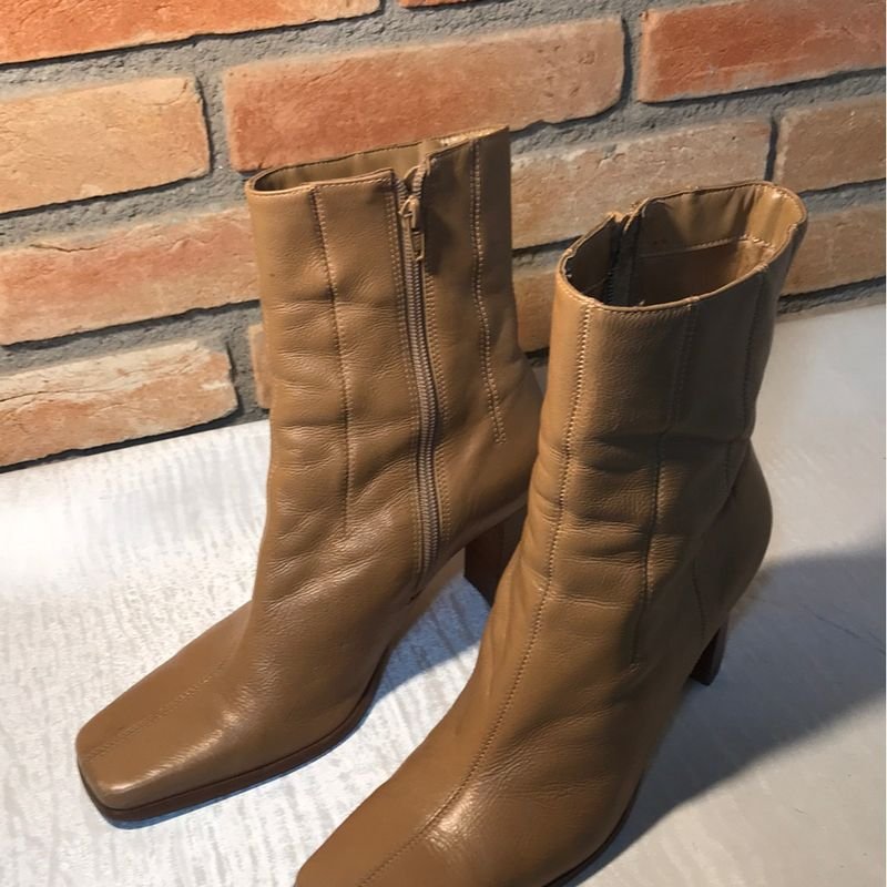 Bota Couro Arezzo Bege Tam 37 Bota Feminina Arezzo Usado 91868223 enjoei