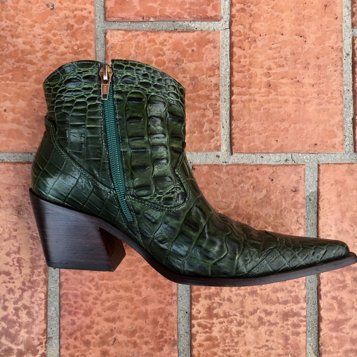 bota couro de jacare feminina