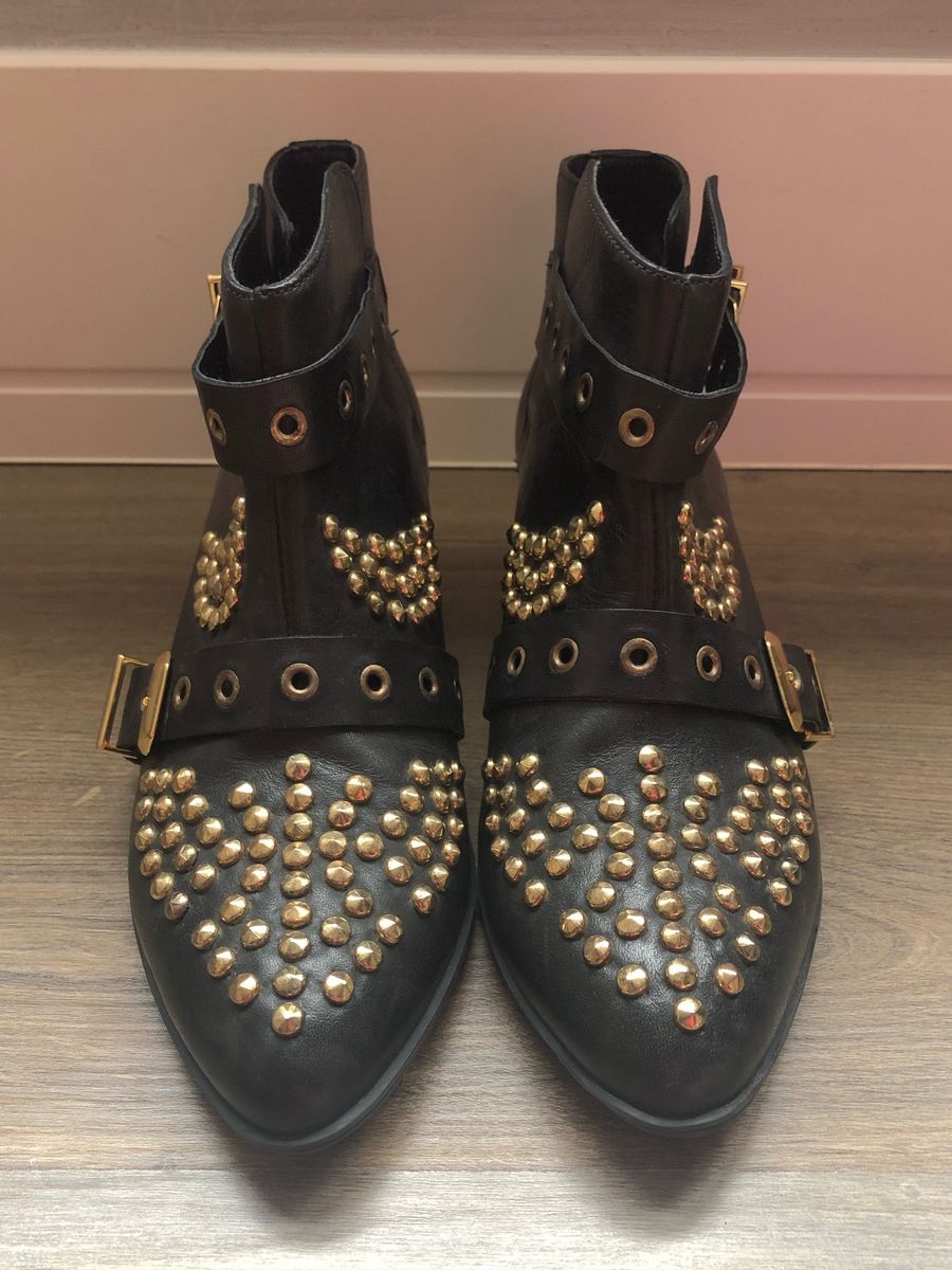 bota tachas schutz