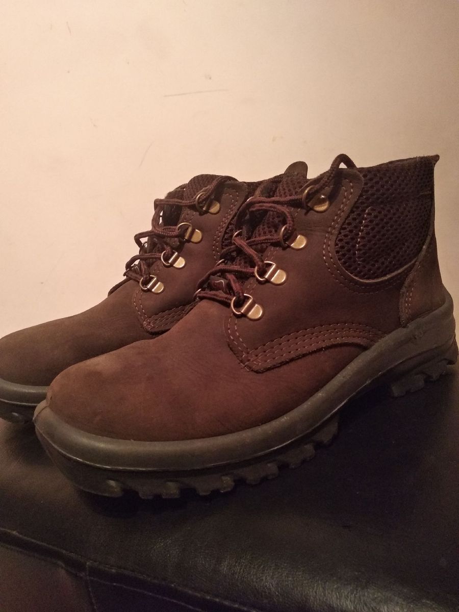 mini bota masculina