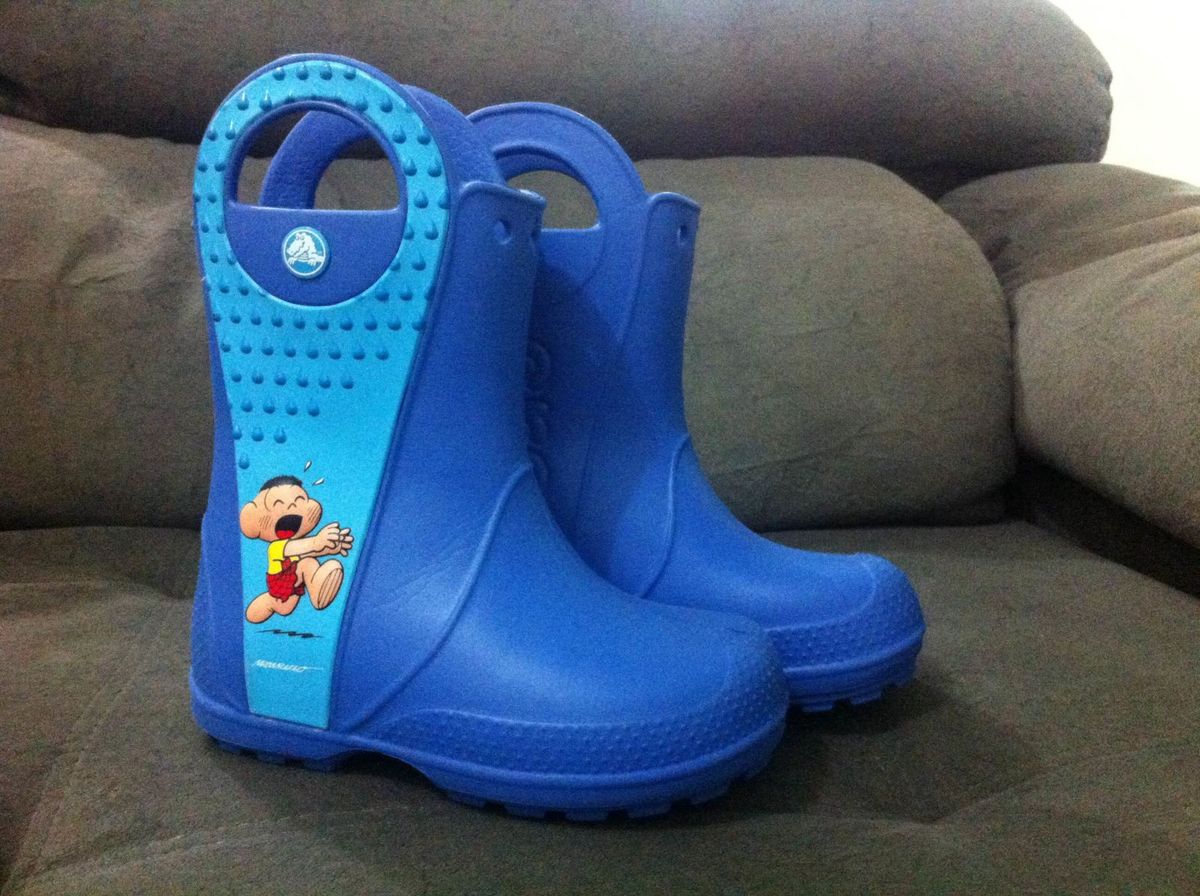 botinha crocs