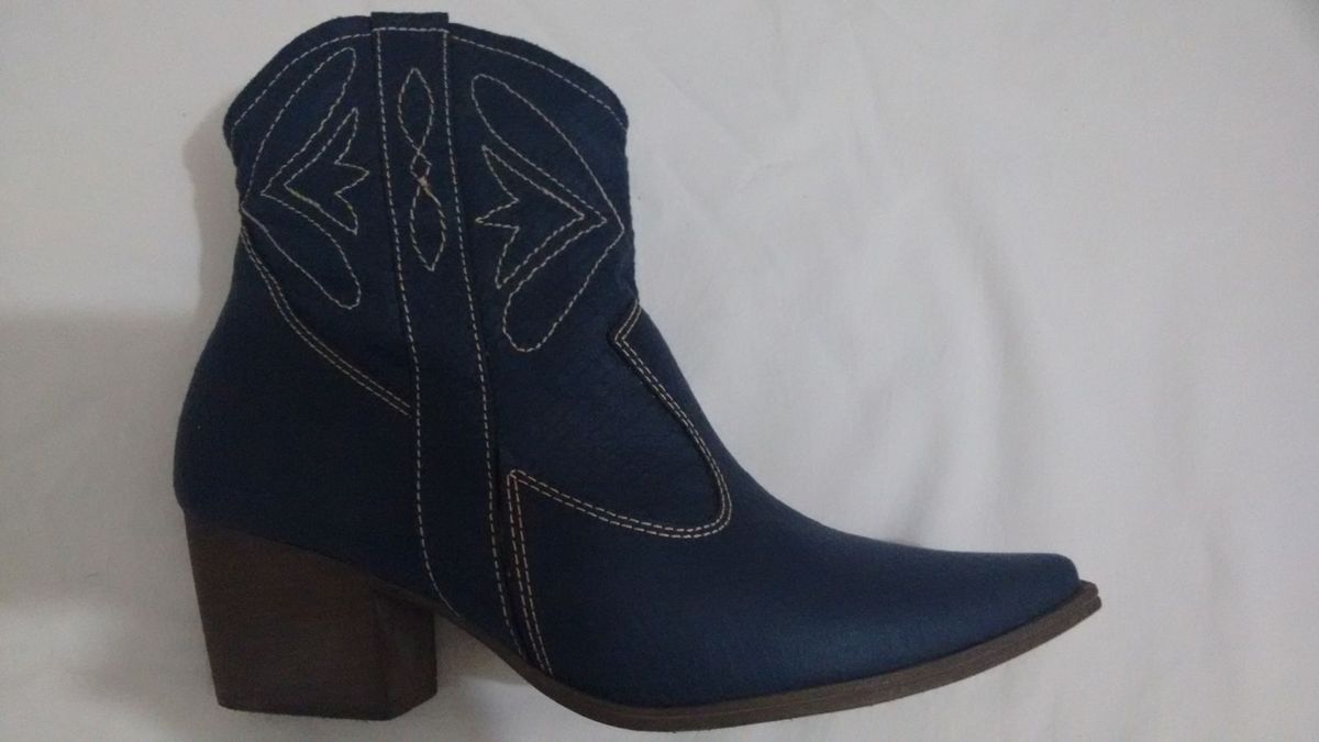 bota crysalis cano curto