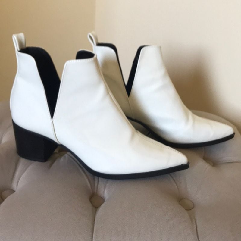 Bota de Cano Curto Vinil Branca Amaro Usado 101713408 enjoei