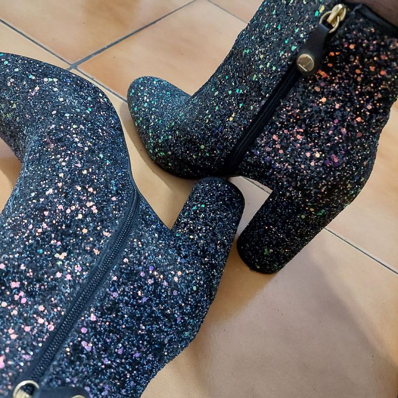 Bota best sale glitter vizzano