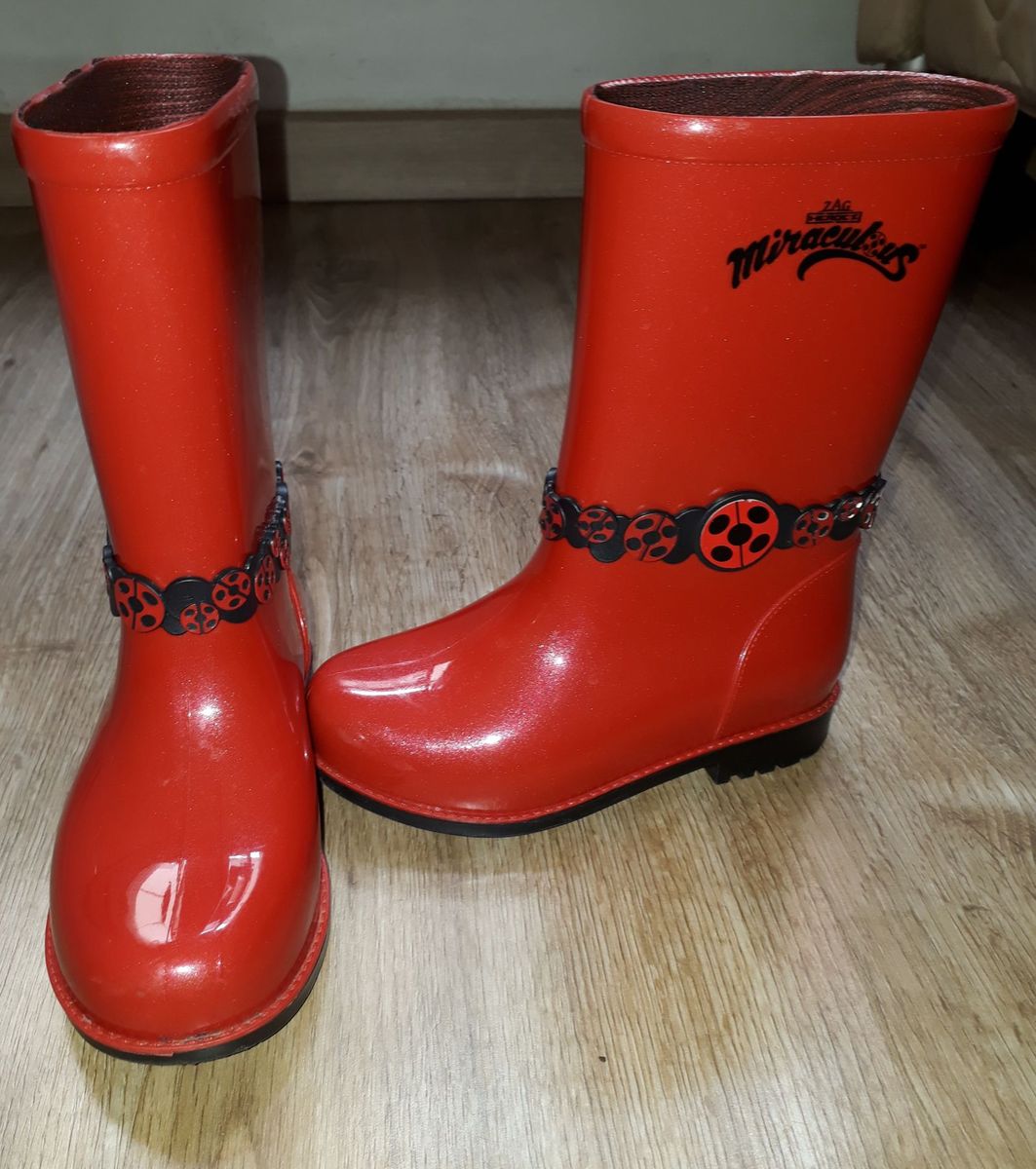 bota infantil ladybug