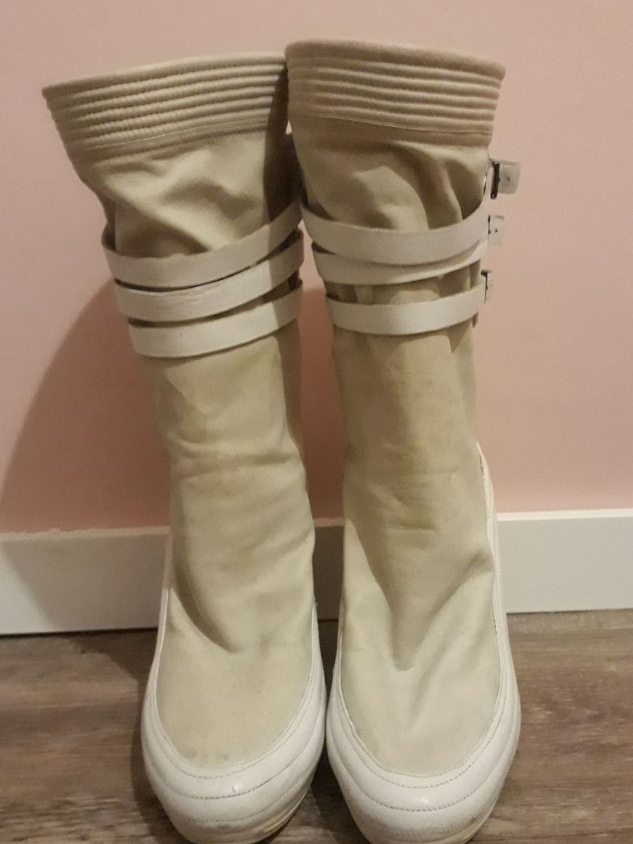 bota adidas branca