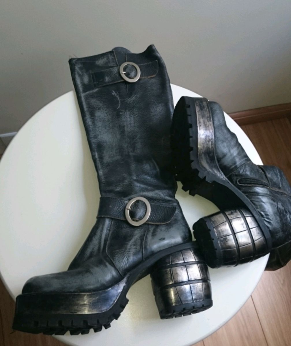 bota de ferro
