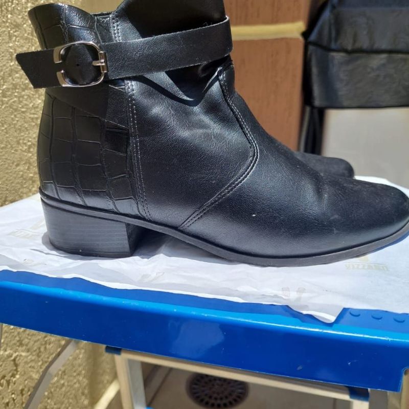 Bota de hot sale couro comfortflex