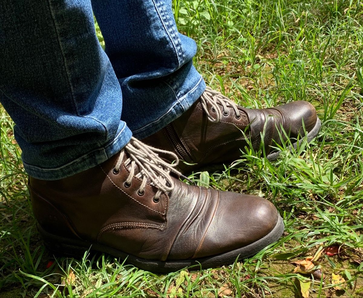 bota democrata recortes marrom