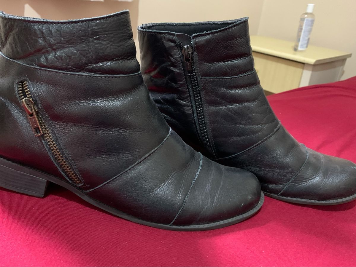 bota de couro feminina confortavel