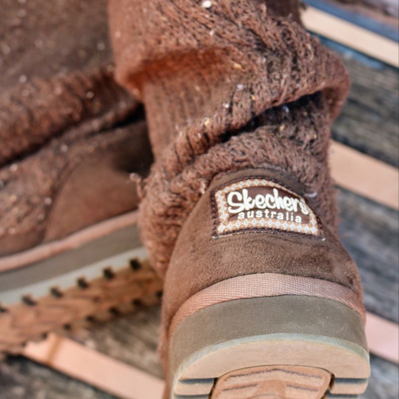 Mandíbula de la muerte Atrás, atrás, atrás parte Alpinista Bota de Inverno Skechers Austrália | Bota Feminina Skechers Austrália Usado  83934362 | enjoei