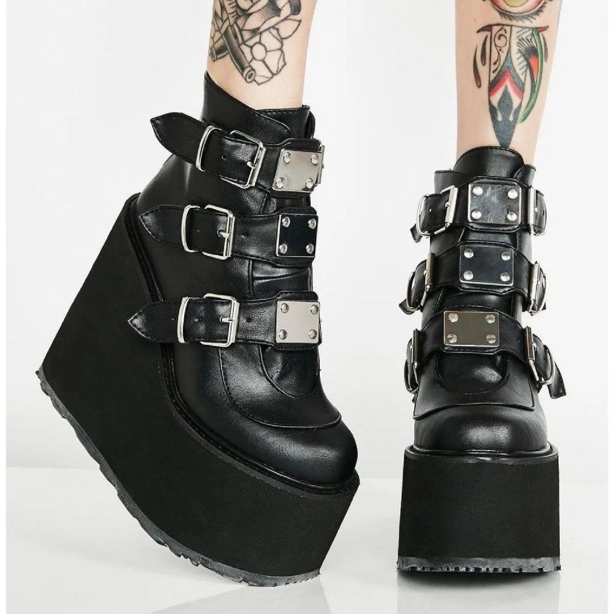 Bota Demonia Original Swing 105 Plataforma Fosca Nova Gótica ...