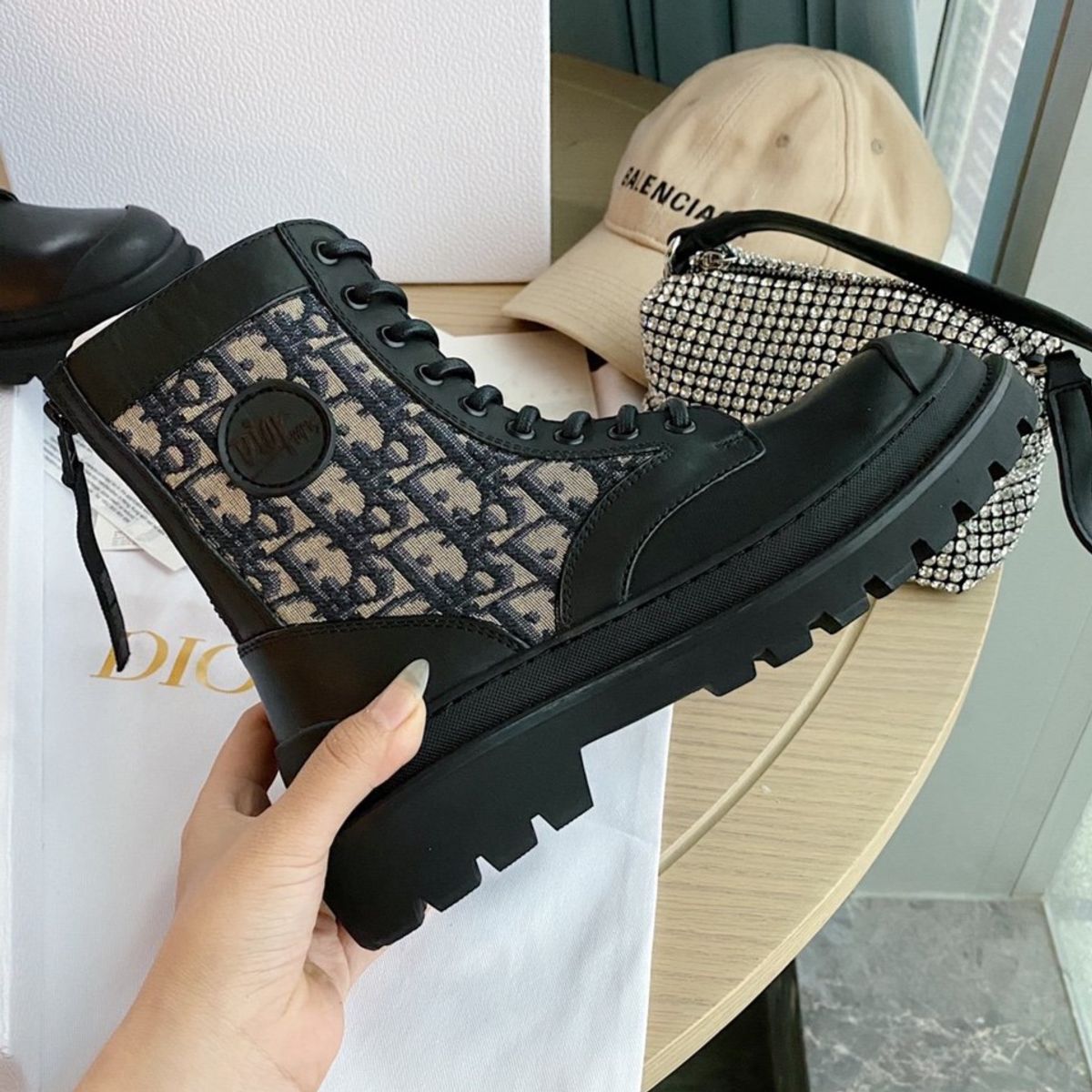 Bota Dior em Couro Legítimo Bota Feminina Dior Novo 45739236 enjoei