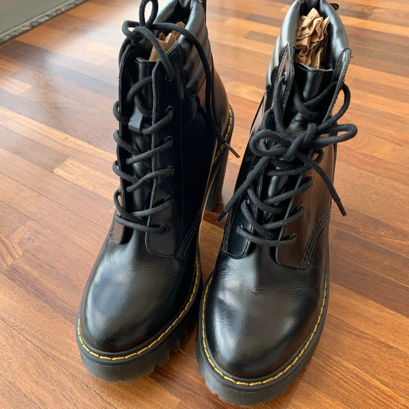 Dr martens persephone buttero hot sale