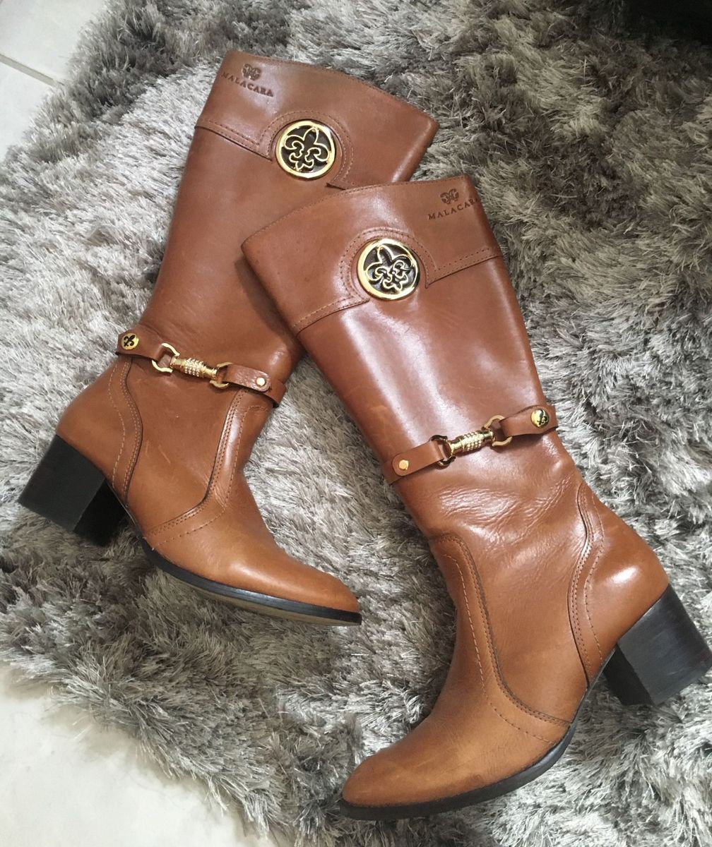 bota pink cats