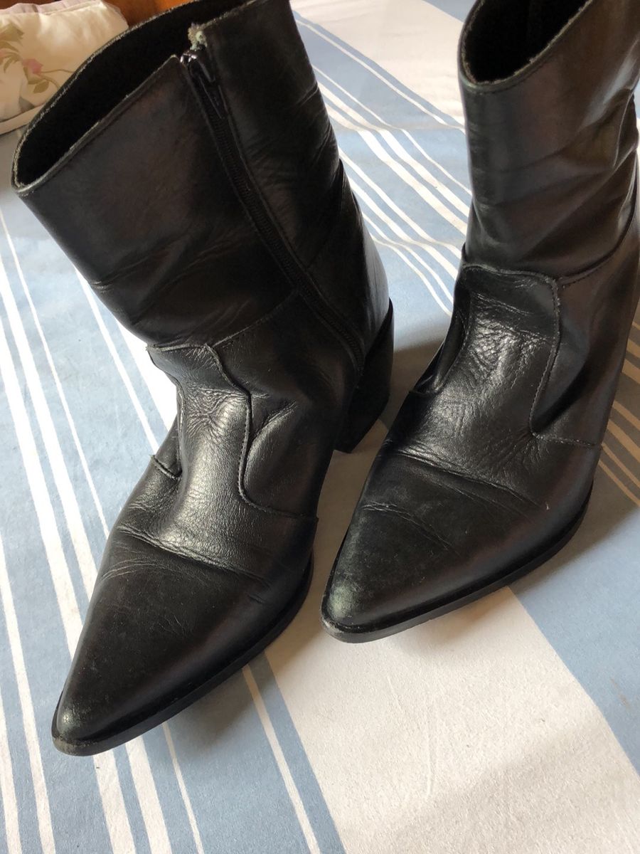 bota em couro preta - botas sem marca