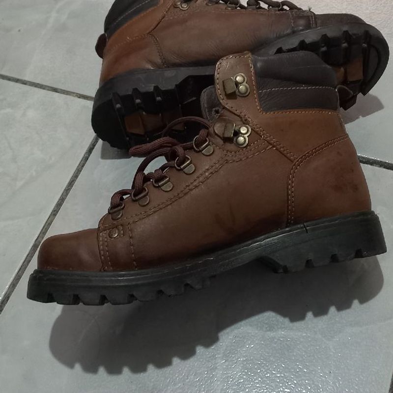 Bota couro west store coast