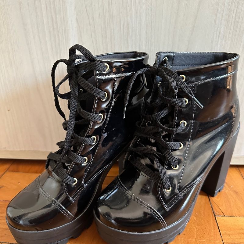 Bota Feminina Bota Envernizada Preta Bota Envernizada Vizzano Bota