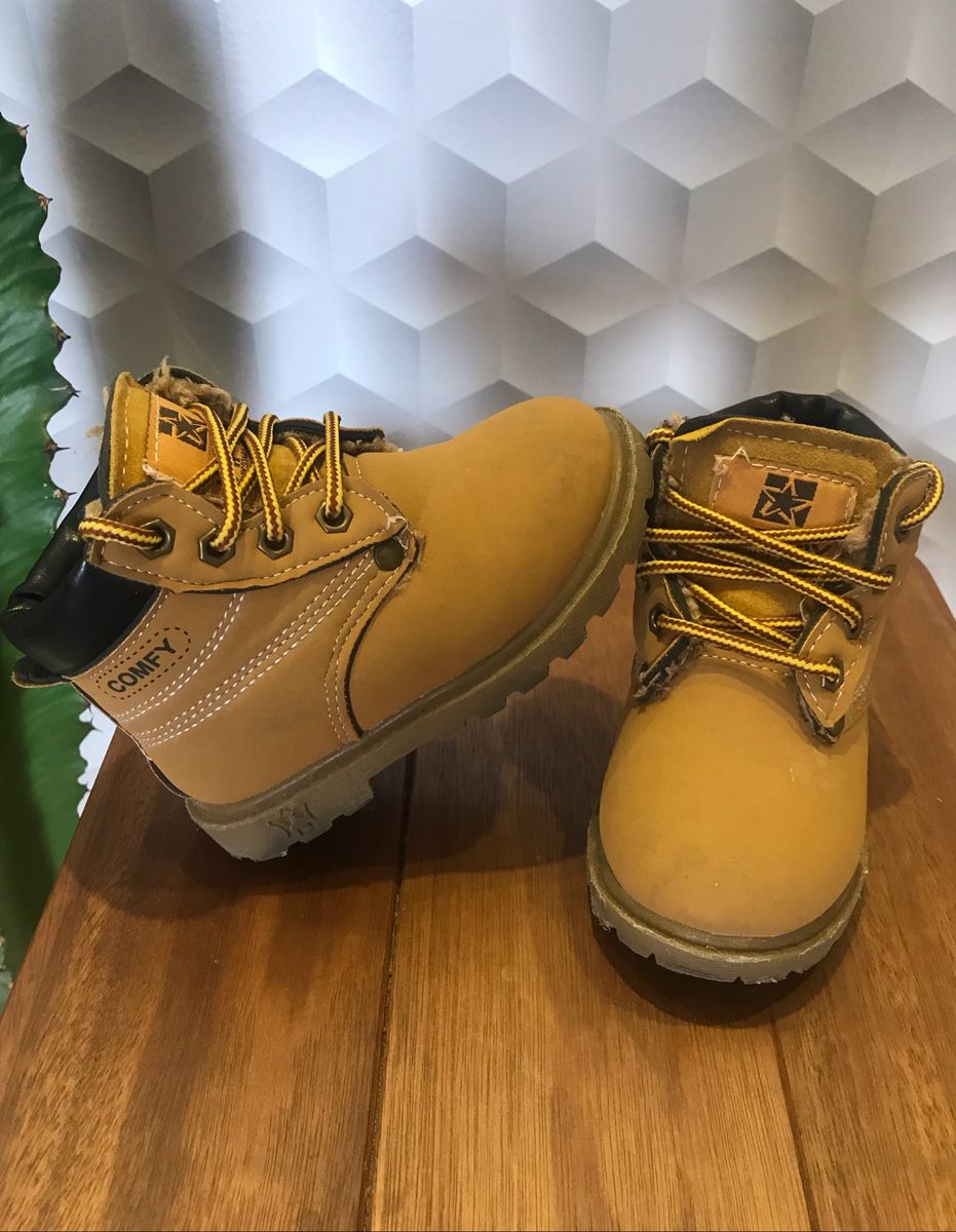 bota estilo timberland