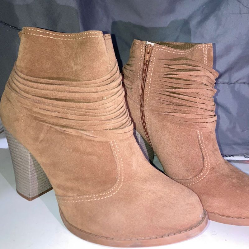 Bota Feminina, Camurça Caramelo, Moleca Bota Feminina Moleca Usado  76181193 enjoei