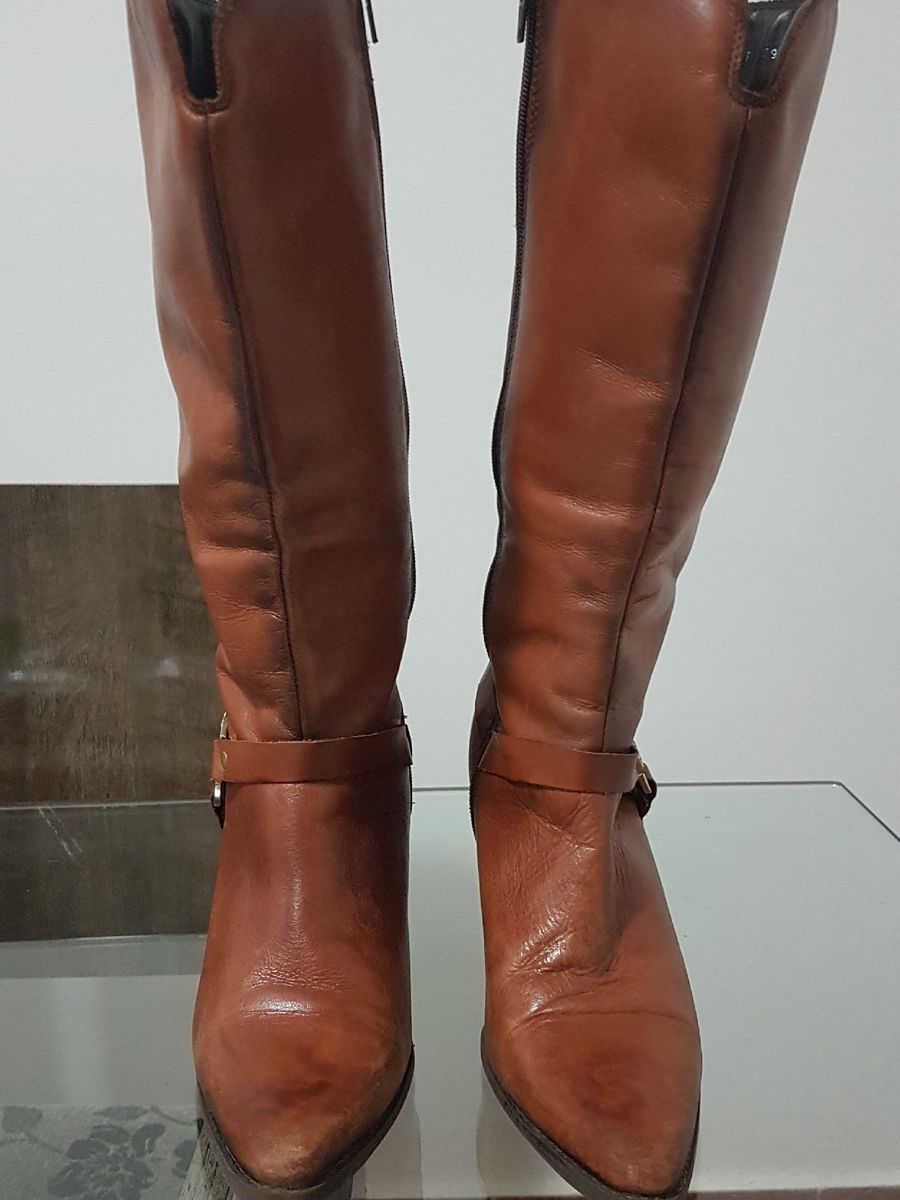 bota de couro feminina perlatto