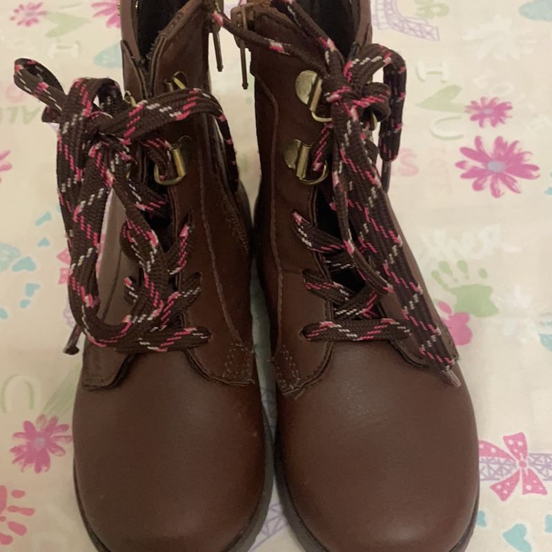 Bota coturno best sale infantil klassipé